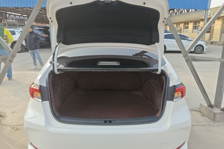 丰田 卡罗拉 2021款 TNGA 1.5L CVT先锋版机舱底盘23