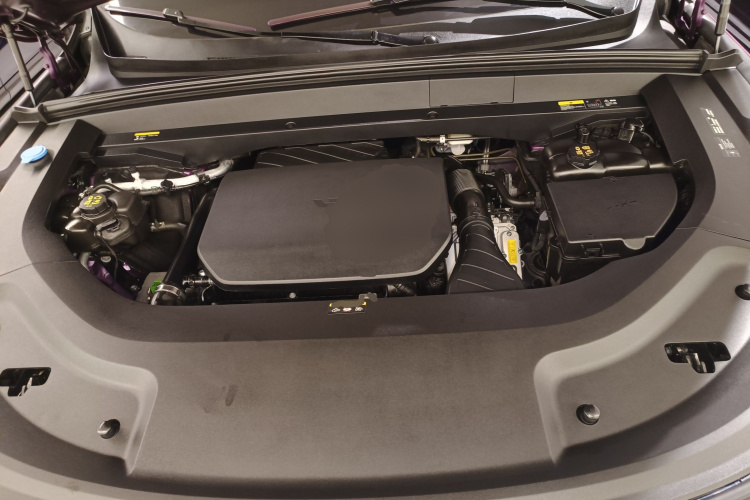 理想汽车 理想L9 2022款 Max机舱底盘24