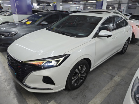 长安 逸动 2021款 PLUS 蓝鲸NE 1.4T GDI DCT尊贵型