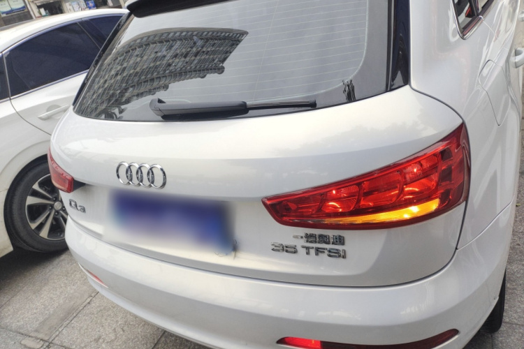 奥迪Q3 2015款 35 TFSI 进取型车身外观6