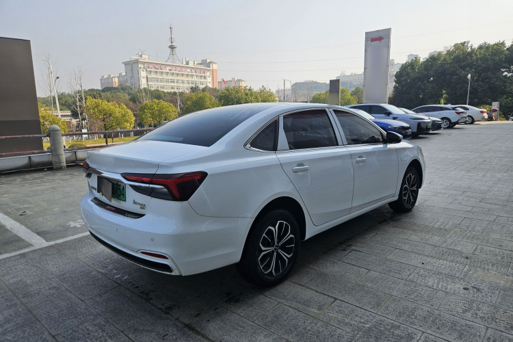 荣威i6 MAX新能源 2023款 EV 420天幕特别版车身外观6004