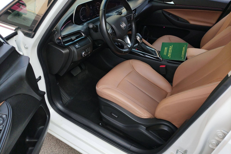 别克GL6 2021款 323T 轻混动互联豪华型局部细节19