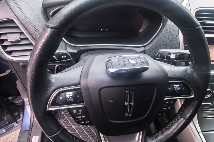 林肯 航海家(进口) 2019款 2.0T 两驱尊悦版 国VI中控内饰7001