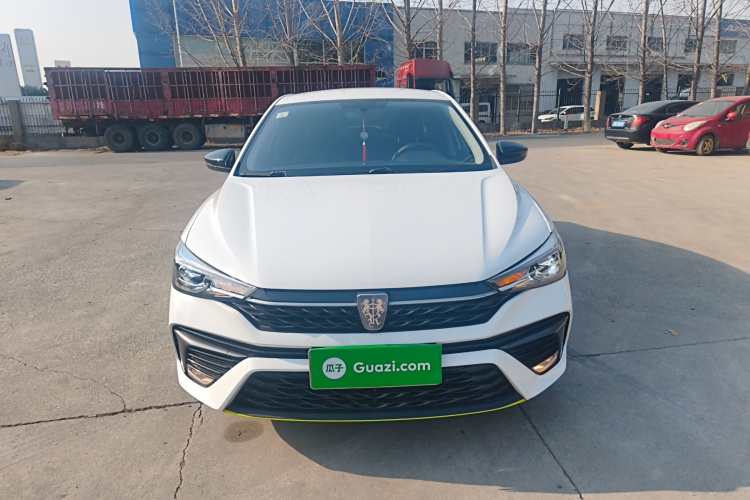 荣威i5 2021款 1.5L 手动铂金版车身外观2