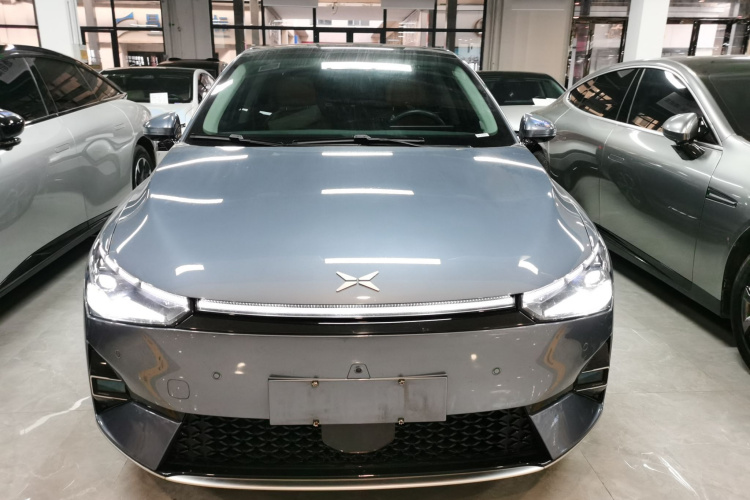 小鹏P5 2021款 550P车身外观2