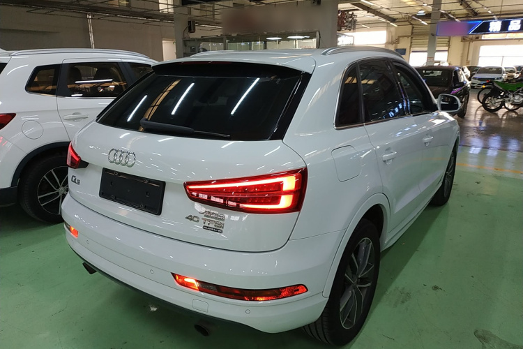 奥迪Q3 2017款 40 TFSI quattro 全时四驱运动型车身外观7