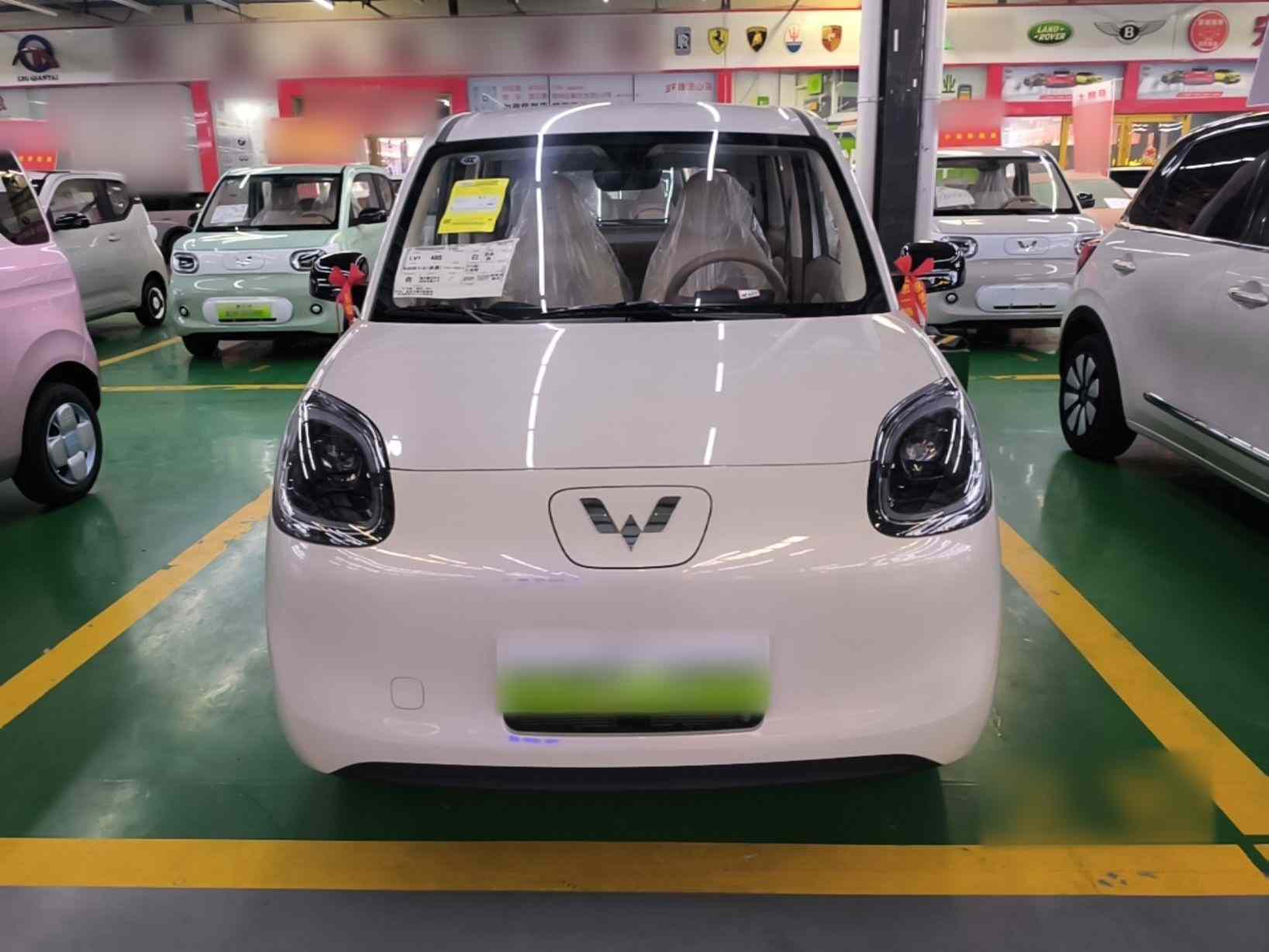 五菱汽车 宏光MINIEV 2025款 第四代 四门版 进阶款(1)