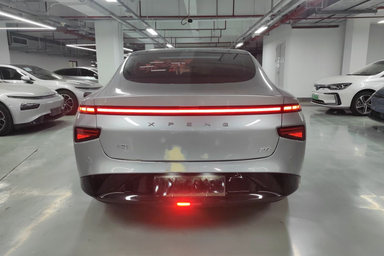 小鹏P7 2020款 670N车身外观6004