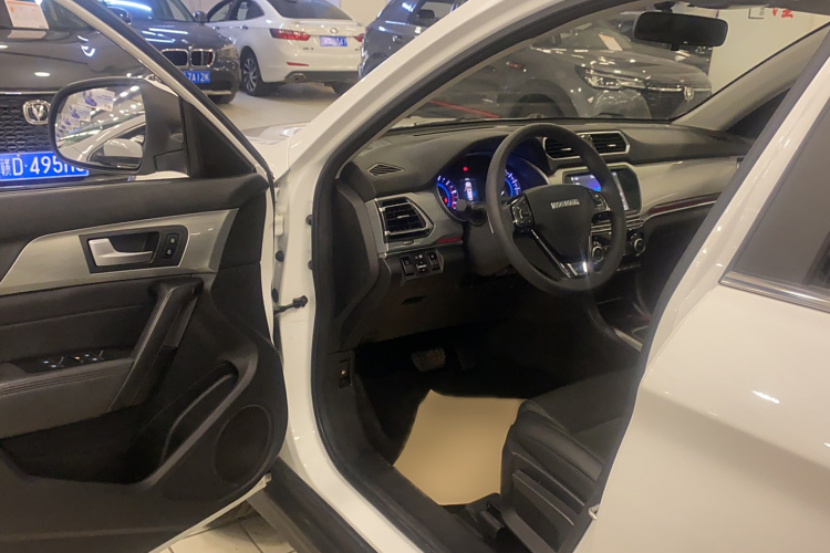 哈弗H2 2018款 创享版 蓝标 1.5T 双离合两驱风尚型中控内饰7002