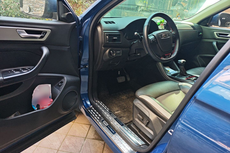 观致5 2017款 1.6T 自动尊贵型中控内饰20