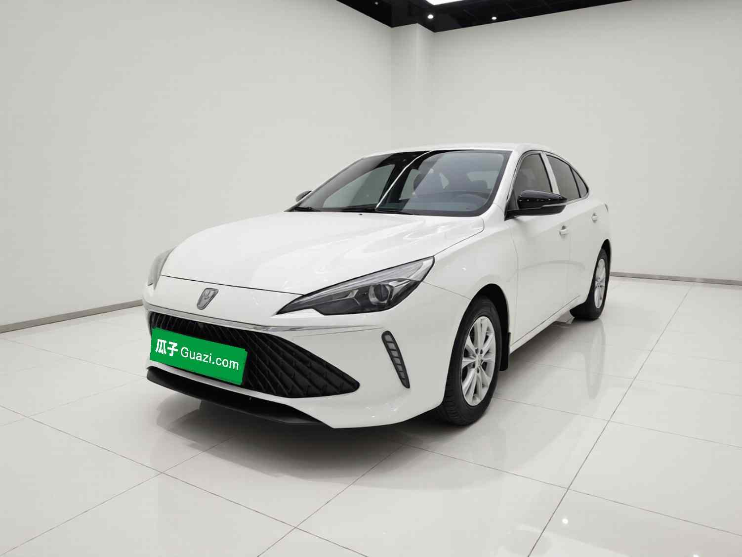 荣威i5 2023款 1.5L 手动舒享版(2)