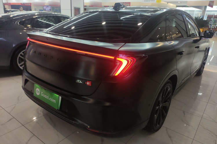 ARCFOX极狐 极狐 阿尔法S(ARCFOX αS) 2022款 HI版 高阶版车身外观7