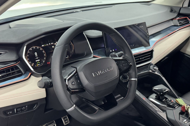 领克06 2020款 1.5T 耀Halo中控内饰7003