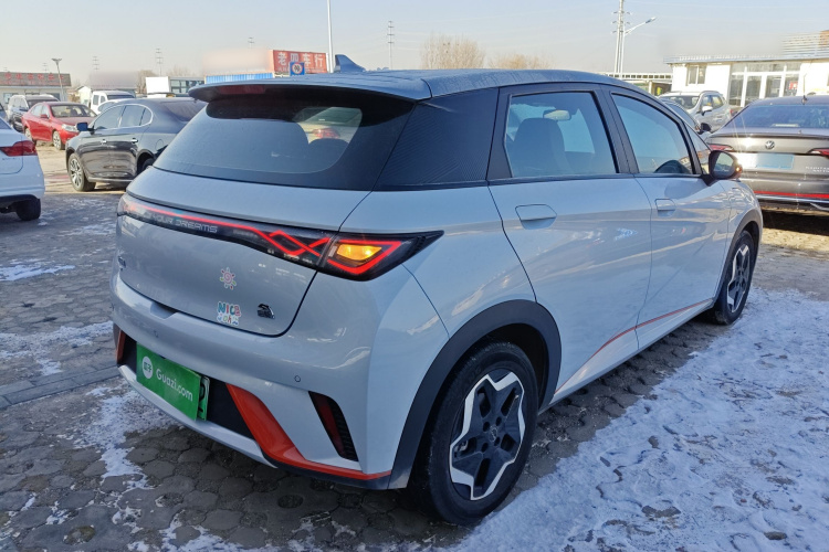 比亚迪 海豚 2021款 405km 时尚版车身外观7