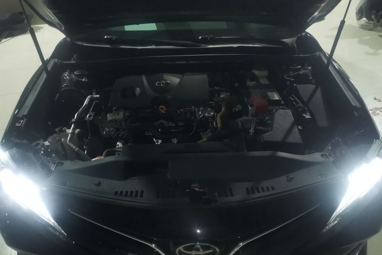 丰田 凯美瑞 2019款 改款 2.0G 豪华版机舱底盘24