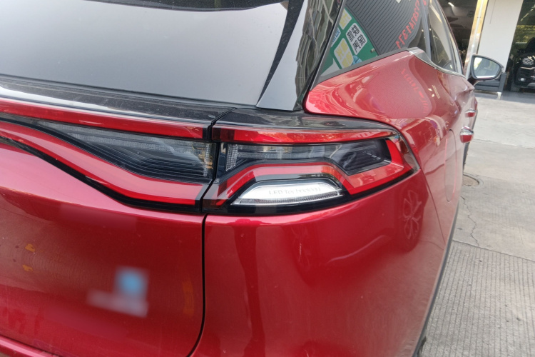 比亚迪 唐新能源 2018款 DM 2.0T 全时四驱智联创世版 7座 国V车身外观9