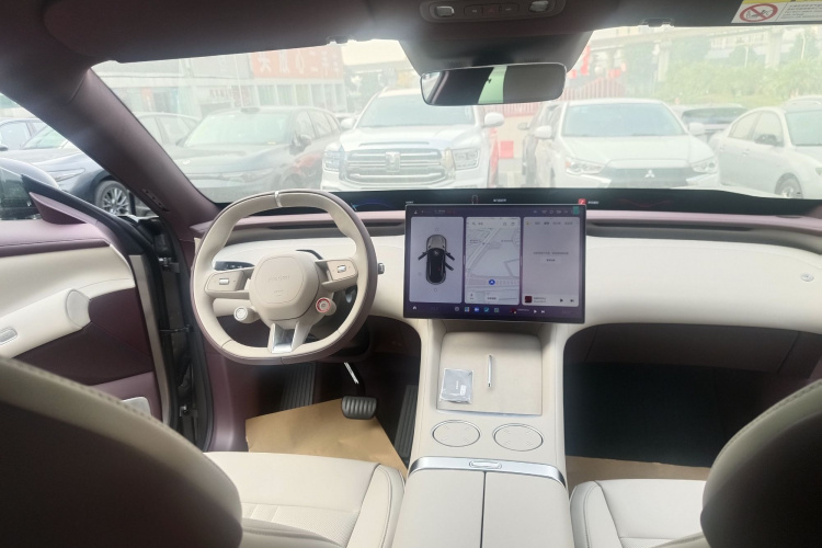 小米汽车 小米YU7 2025款 超长续航后驱版中控内饰7001