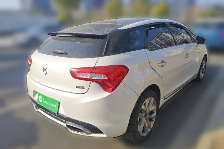 DS 5 2014款 1.6T 豪华版THP160车身外观6005