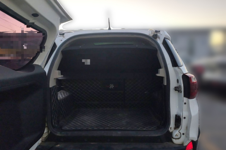 比亚迪 元新能源 2018款 EV360 智联炫酷型局部细节23