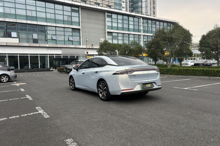 埃安 AION S Plus 2022款 70 智驾版车身外观6004