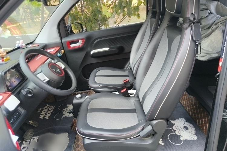 五菱汽车 宏光MINIEV 2022款 GAMEBOY 300km 玩咖款 磷酸铁锂局部细节19