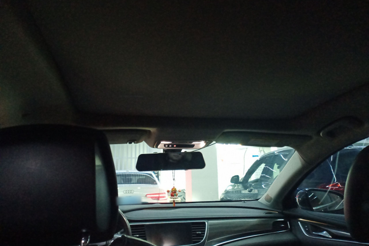 别克 君越 2018款 20T 精英型中控内饰22