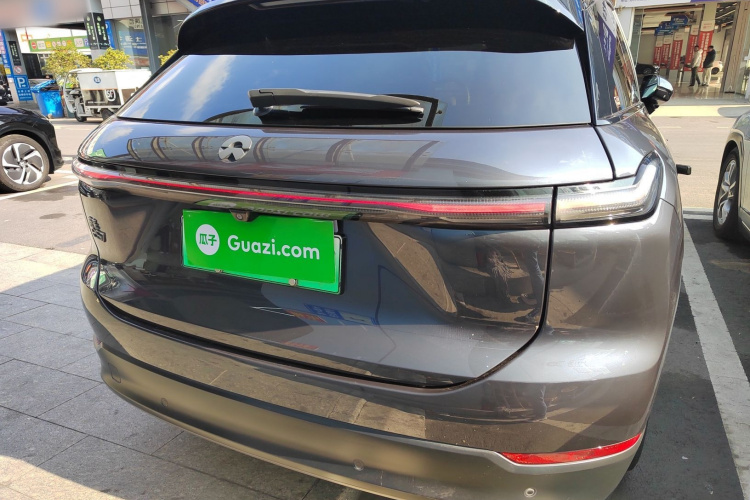 蔚来ES7 2022款 75kWh车身外观6