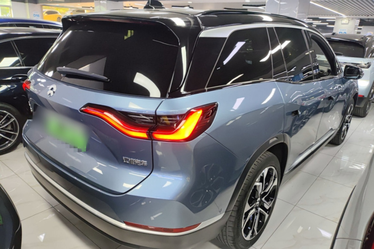 蔚来ES8 2020款 580KM 签名版 六座版车身外观7