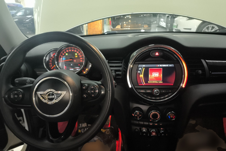 MINI 2018款 1.5T ONE PLUS中控内饰12