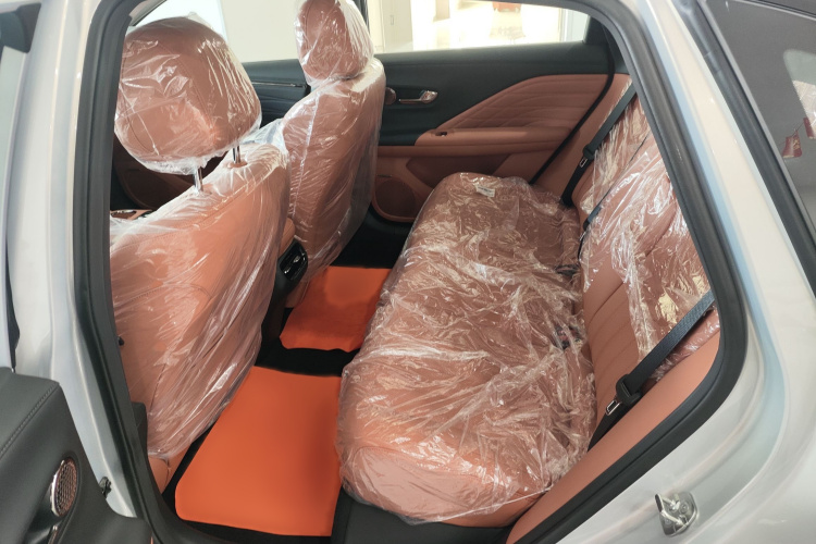 埃安 AION RT 2025款 520智豪版中控内饰7002