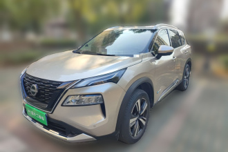 日产 奇骏 2023款 e-POWER 超混双电机四驱至尊版