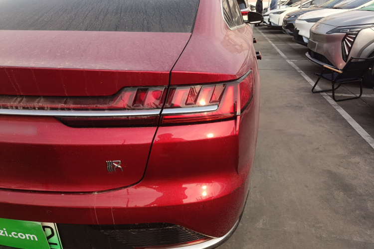 比亚迪 汉 2020款 EV 超长续航版豪华型车身外观9