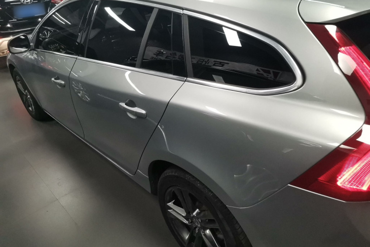 沃尔沃V60 2014款 T5 智雅版车身外观6003