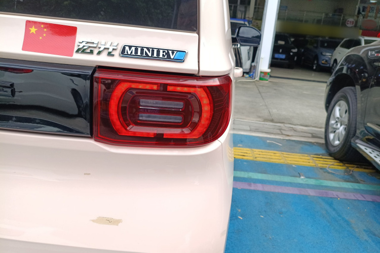 五菱汽车 宏光MINIEV 2022款 马卡龙时尚款 磷酸铁锂车身外观9