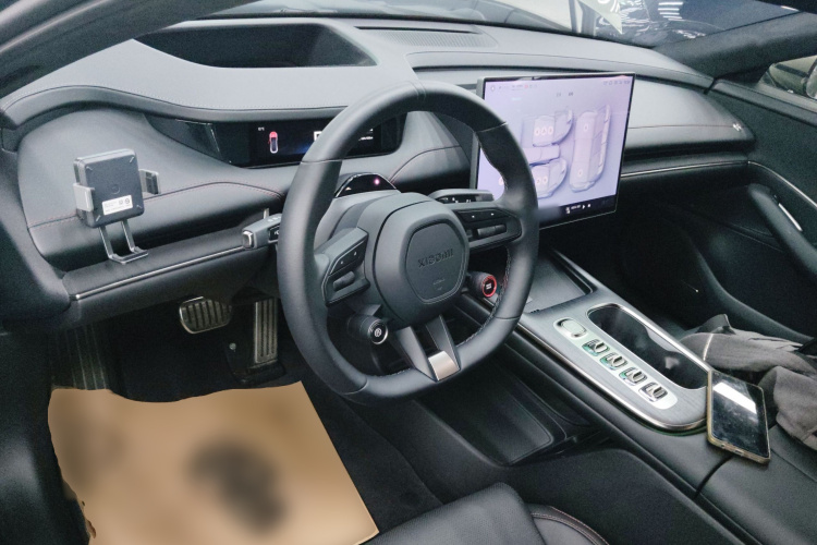 小米汽车 小米SU7 2024款 四驱超长续航高阶智驾Max版中控内饰7002