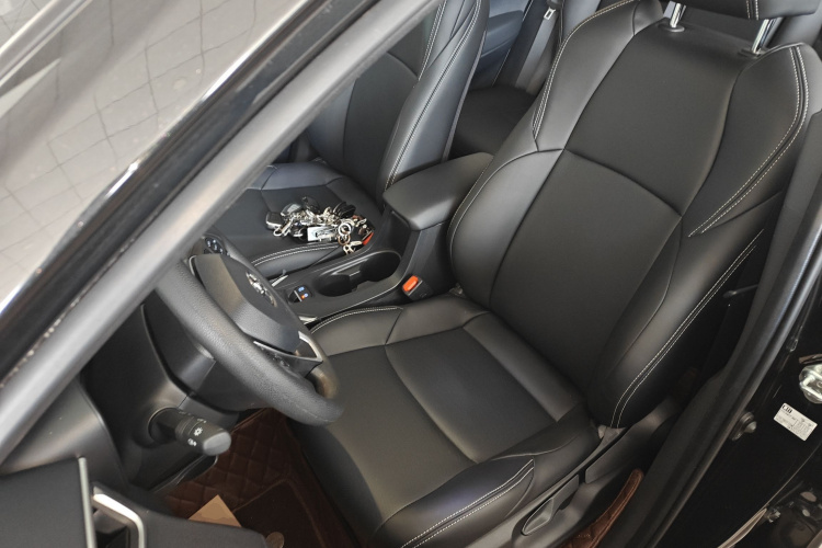 丰田 锋兰达 2022款 2.0L CVT领先版中控内饰19