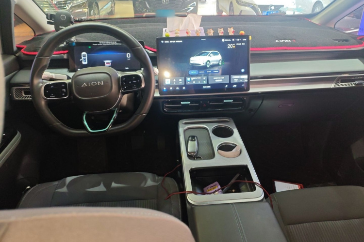 埃安 AION Y 2023款 Younger中控内饰7002