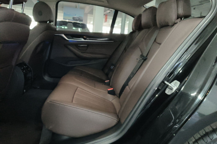 宝马5系 2020款 525Li 豪华套装中控内饰21