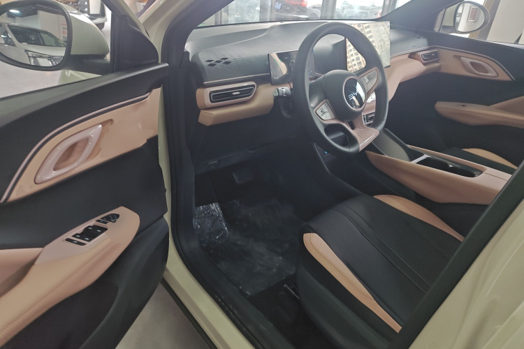 比亚迪 海鸥 2025款 智驾版 305km 活力版中控内饰7003