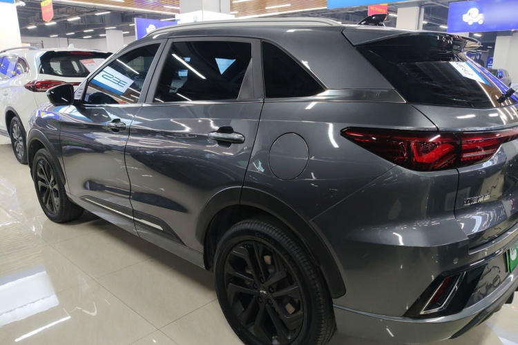 江淮汽车 江淮QX PHEV 2023款 120km 劲享版车身外观4