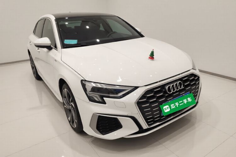 奥迪A3 2021款 Sportback 35 TFSI 豪华运动型车身外观3