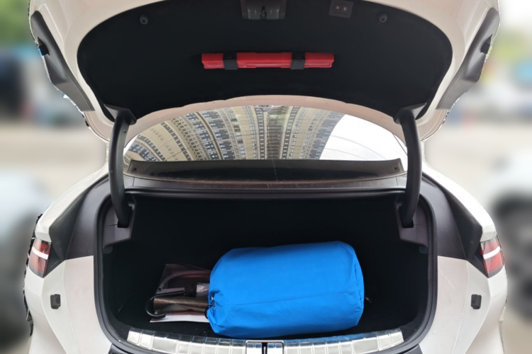 腾势Z9 2024款 1100km 四驱Max版中控内饰23