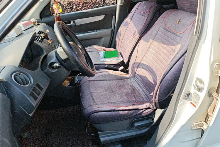 铃木 雨燕 2014款 1.5L 手动时尚型中控内饰19