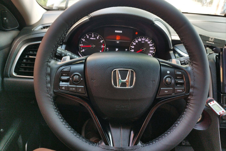 本田 冠道 2017款 240TURBO 两驱豪华版局部细节13