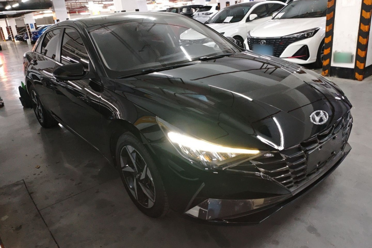 现代 伊兰特 2022款 1.5L CVT GLX精英版车身外观3