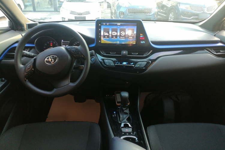 丰田 奕泽IZOA 2020款 2.0L 奕享版中控内饰7002