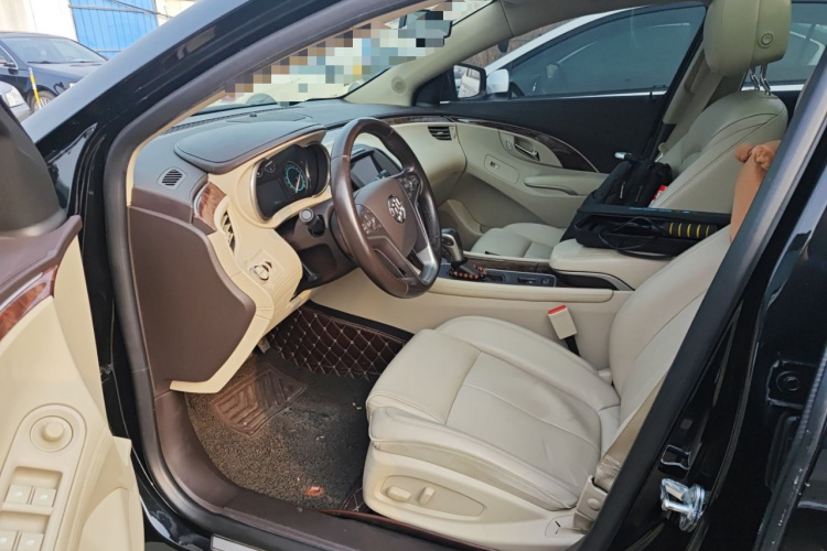 别克 君越 2013款 2.4L SIDI领先舒适型中控内饰20