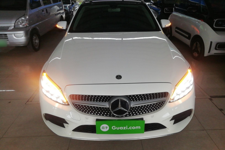 奔驰C级(进口) 2020款 C 260 旅行轿车车身外观2