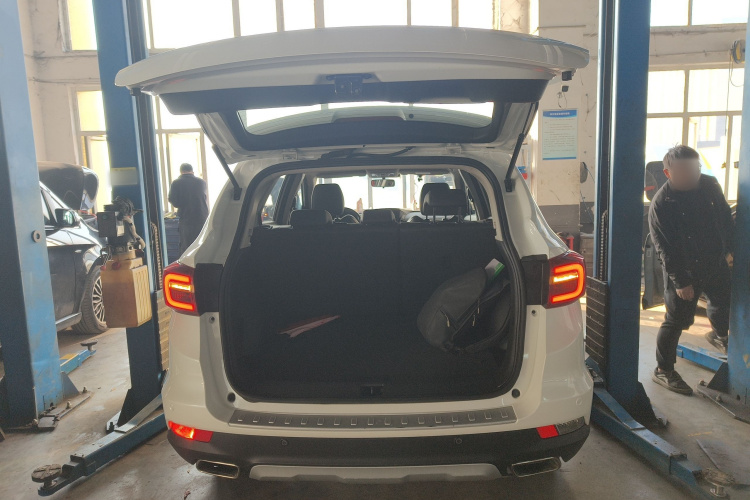 东风风神AX7 2018款 1.6T 自动豪华型特供版局部细节23