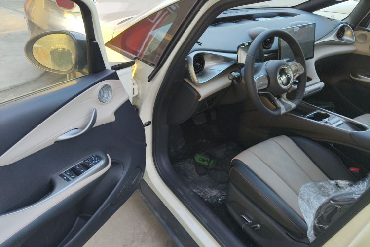 比亚迪 海豚 2025款 420km 自由版中控内饰7003